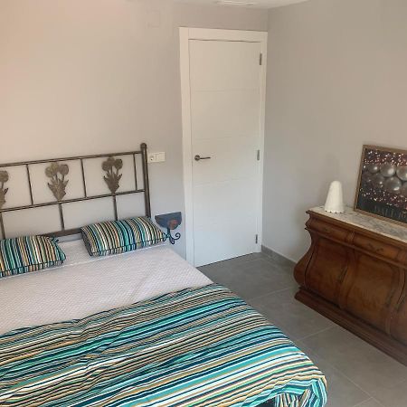 ולנסיה Campanar Room With Private Bathroom מראה חיצוני תמונה