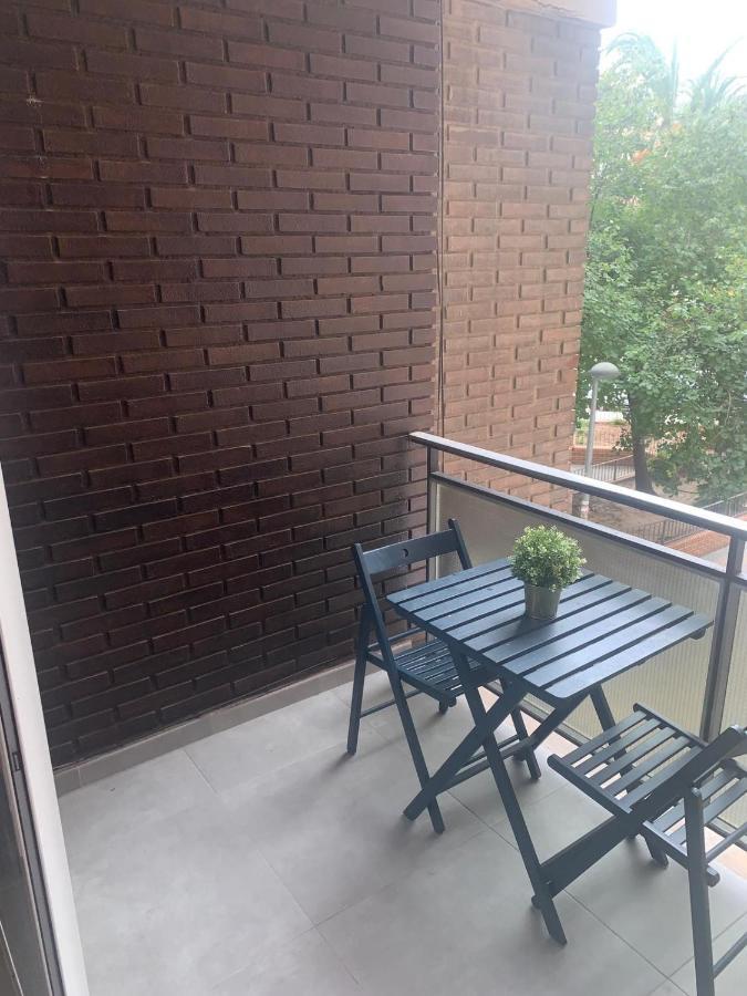 ולנסיה Campanar Room With Private Bathroom מראה חיצוני תמונה
